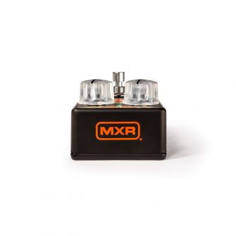 MXR Hybrid Fuzz Face edestä.