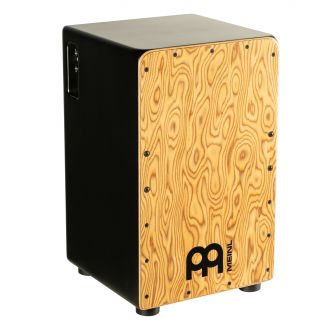 Meinl Woodcraft Cajon mikrofonilla.