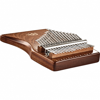 Sonic Energy Solid Sapele Kalimba kulmasta kuvattuna.