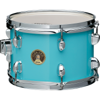 Tama Club Jam Aqua Blue telineillä ja tuolilla.