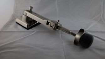 Tama Starclassic bassarin jalka ja muffi brushed nickel.