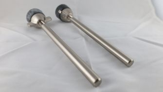 Tama Starclassic bassorummun jalat, Brushed Nickel takaa.