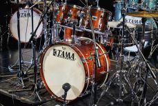 Tama Superstar Reissue rumpusarja Super Mahogany.